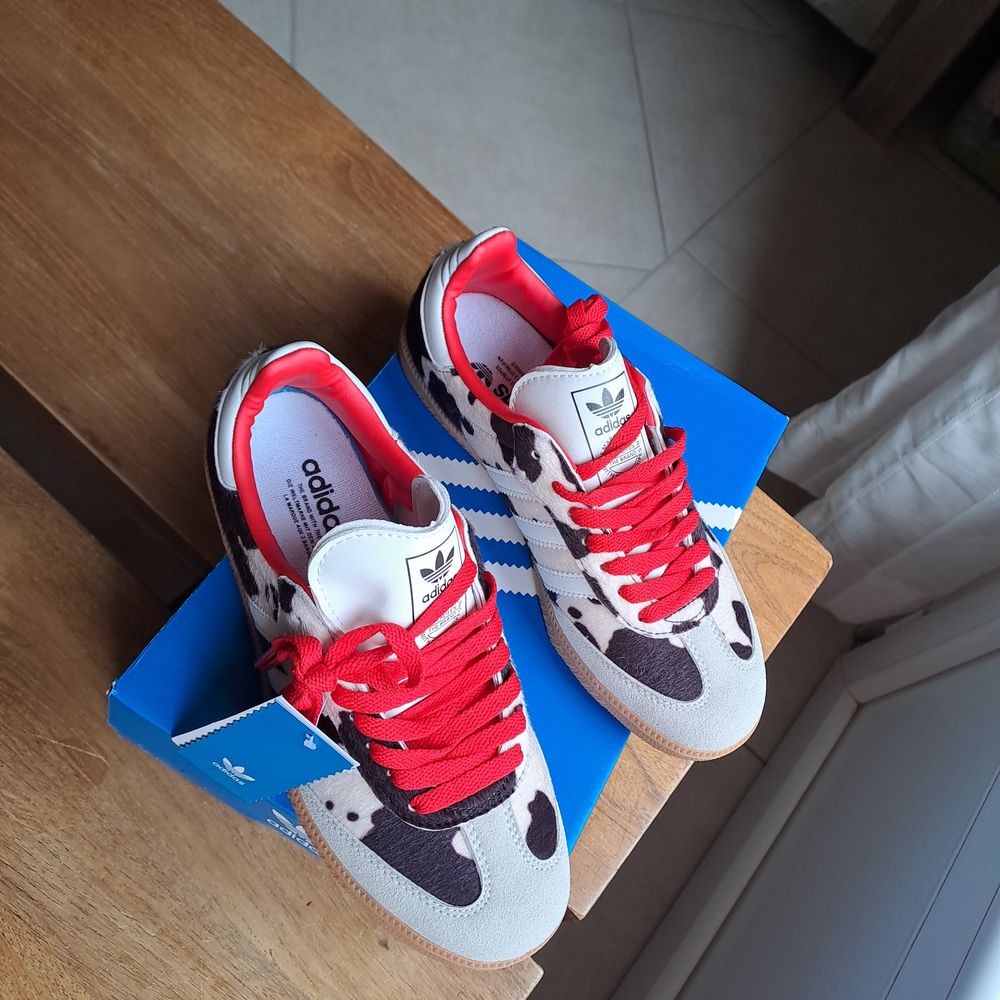 Tr&egrave;s beaux baskets adidas SAMBA OG T 38 Chaussures
