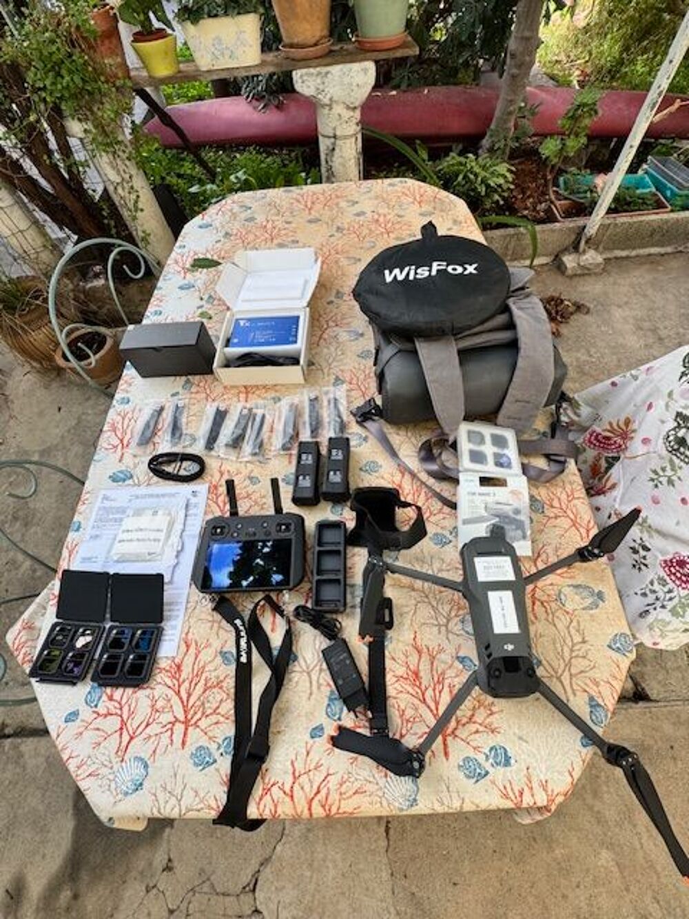 Drone DJI 
MAVIC 3 CINE PREMIUM COMBO Photos/Video/TV