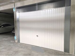  Parking / Garage � louer 19 m� Saint-andr�-de-la-roche