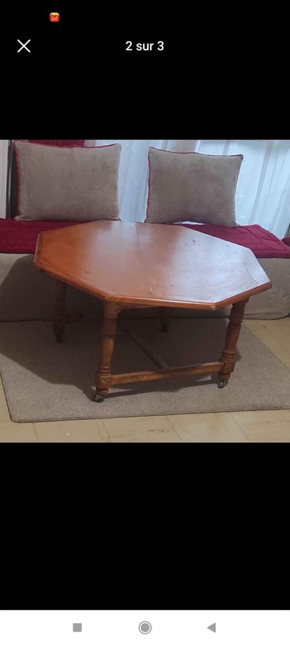 Coffres et table (salon marocain) Meubles