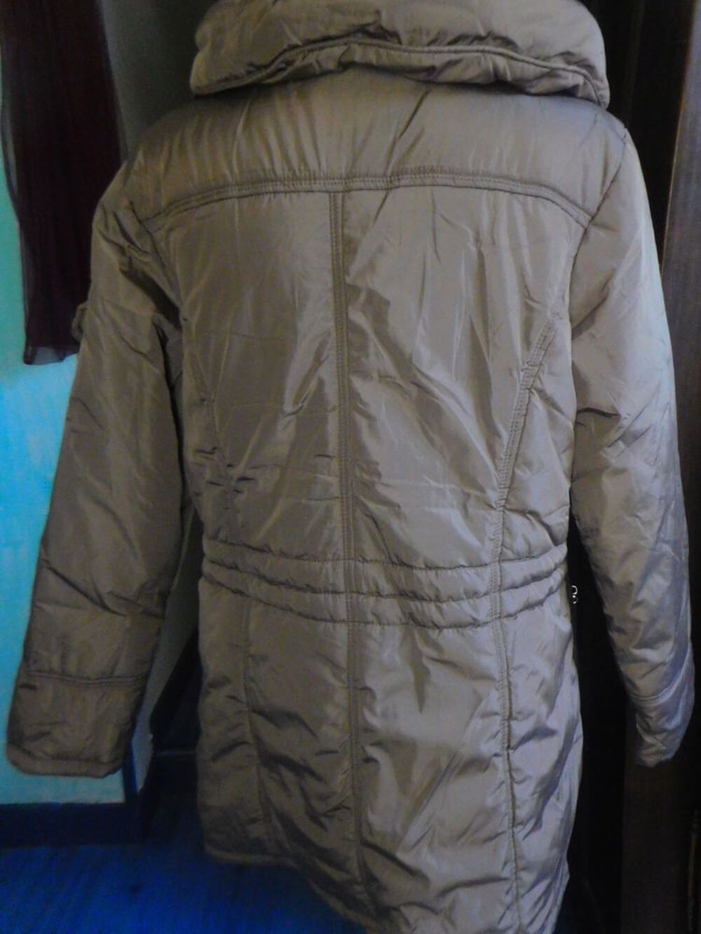 manteau femme comme neuf marque "saturne" Vêtements