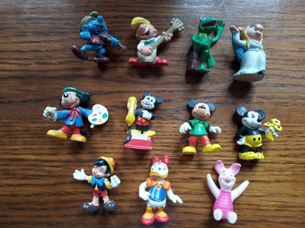 Lot figurine Mickey et autre 