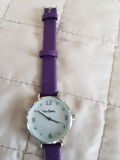 Montre femme Pierre CARDIN NEUVE CADEAU MAL VENU! 20 Frontignan (34)