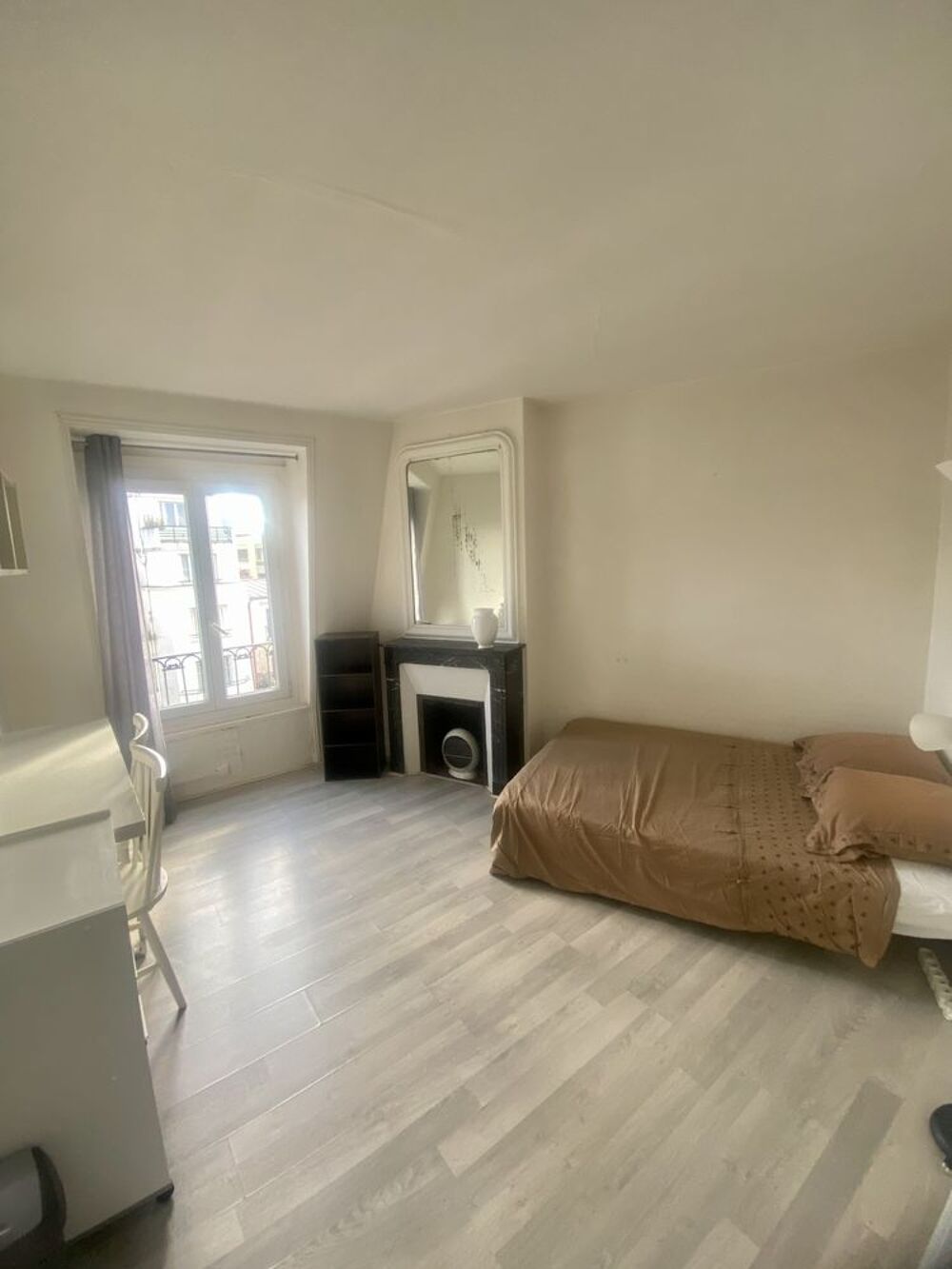 Appartement 1 pièce 19 m² · à Paris 15 · 19 m² · 200 000 €
