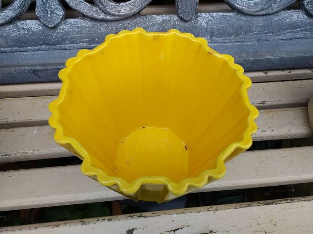 Cache-Pot Jaune Vintage Fa&iuml;ence Po&euml;t-Laval Décoration
