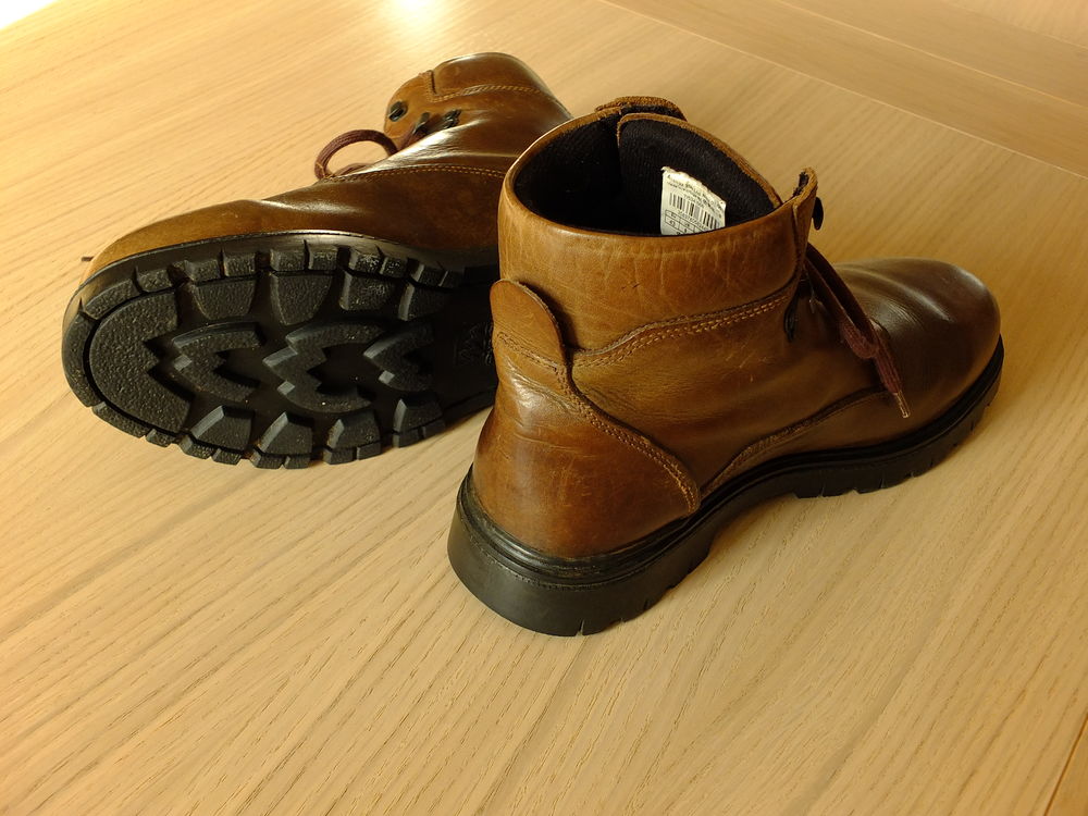 CHAUSSURES DE WEEK-END OU DE CHASSE Chaussures