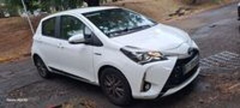 Yaris Hybride Pro 100h Dynamic Business 2018 occasion 97419 La Possession