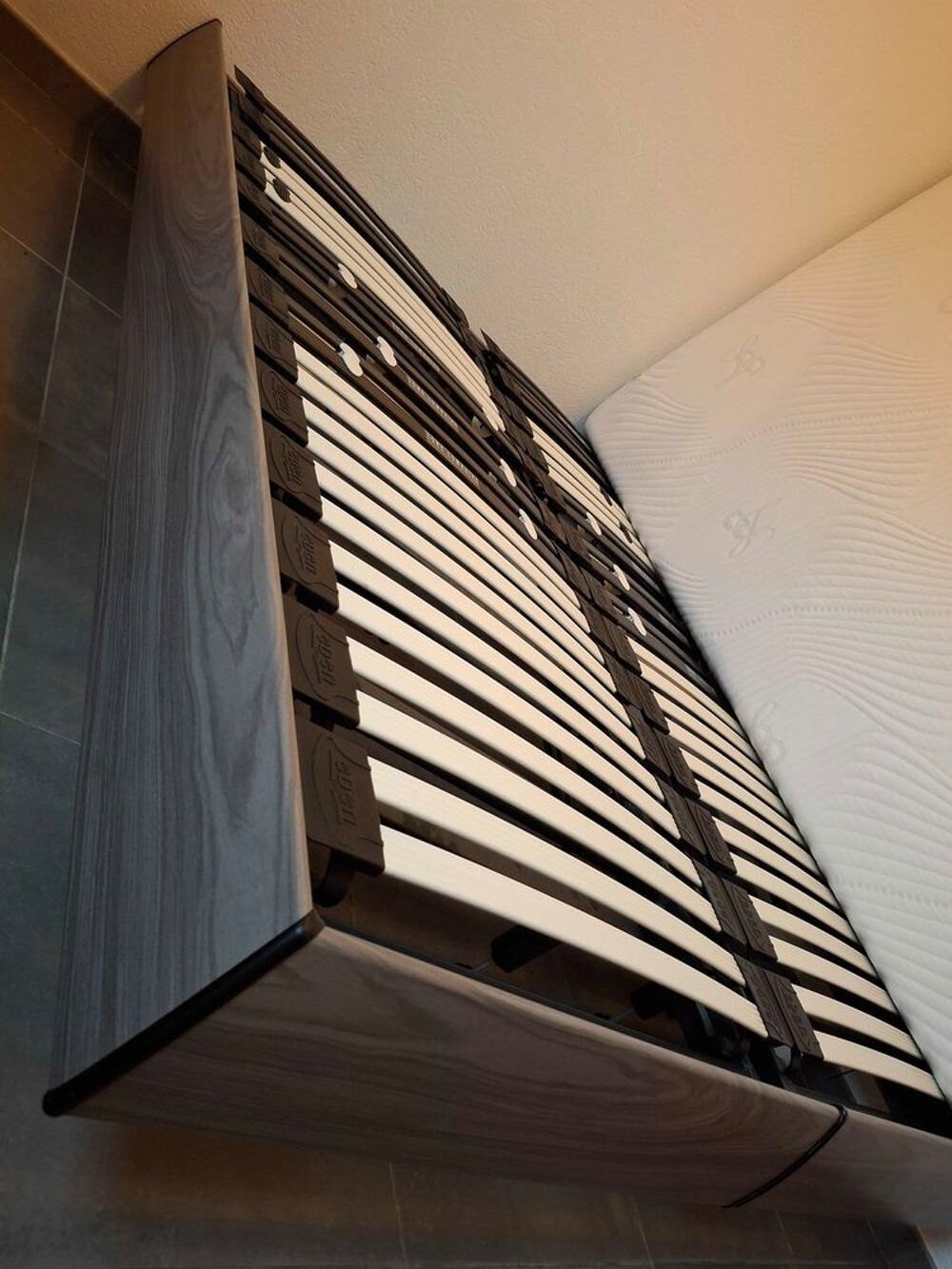 matelas 160x200x24 Meubles