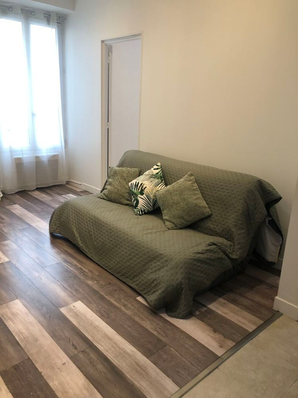 Location Appartement ?  ? Appartement T3 MEUBLÉ à Paris 18e Paris 18