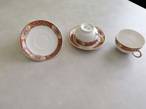 Tasses Soucoupes thé LIMOGES 25 Jury (57)