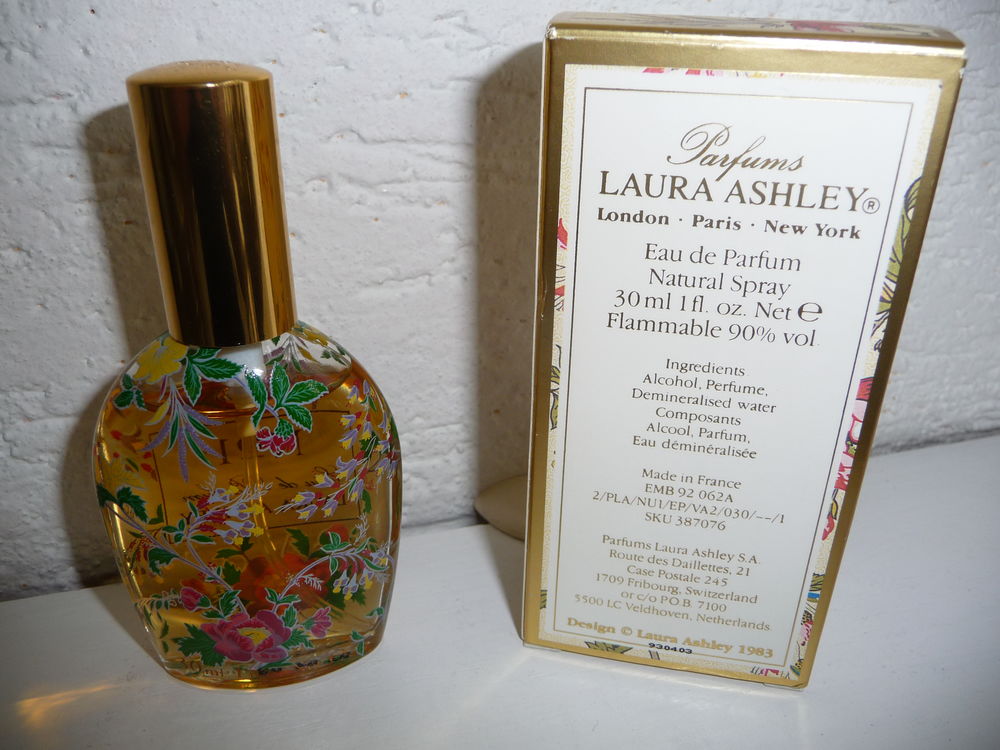 Flacon Eau de Parfum N&deg;1 LAURA ASHLEY vintage

