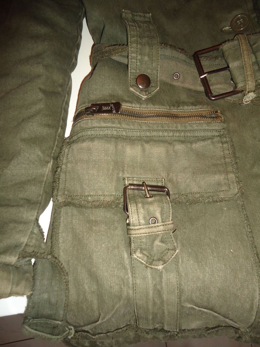 VESTE MULTIPOCHES Vêtements