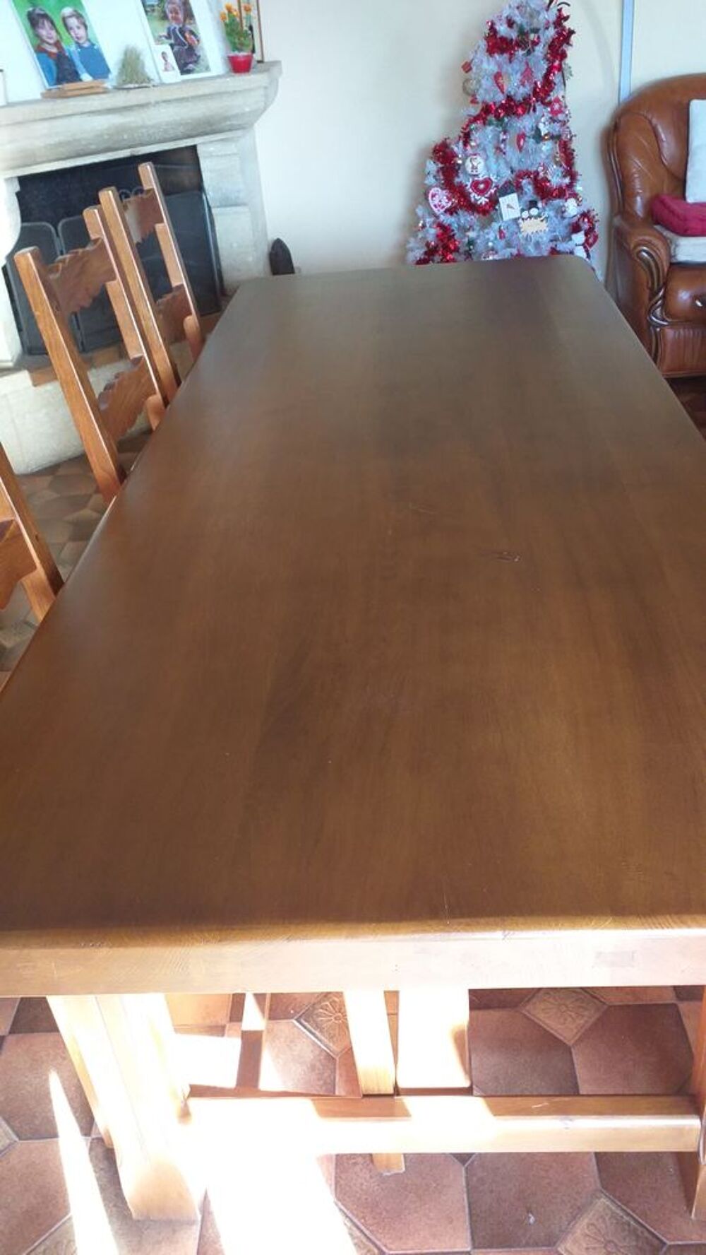 Table rectangulaire en bois massif et 6 chaises Meubles