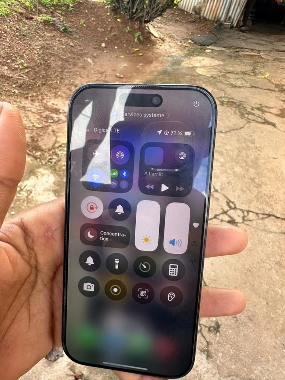 iPhone 16 pro 128 GO 800€ message en pv 0694141979 Téléphones et tablettes