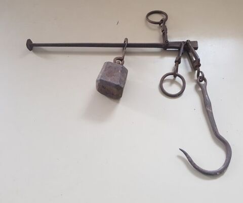 Ancienne balance romaine Craponne (69)