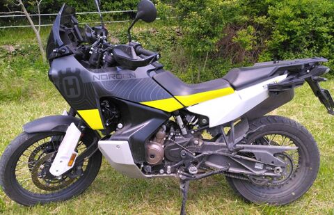 Moto HUSQVARNA 2023 occasion Pi&eacute;gros-la-Clastre 26400