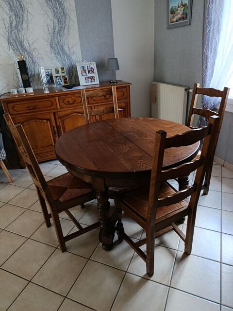 ENSEMBLE TABLE ET CHAISES SALLE A MANGER 200 Saint-Denis-de-Cabanne (42)