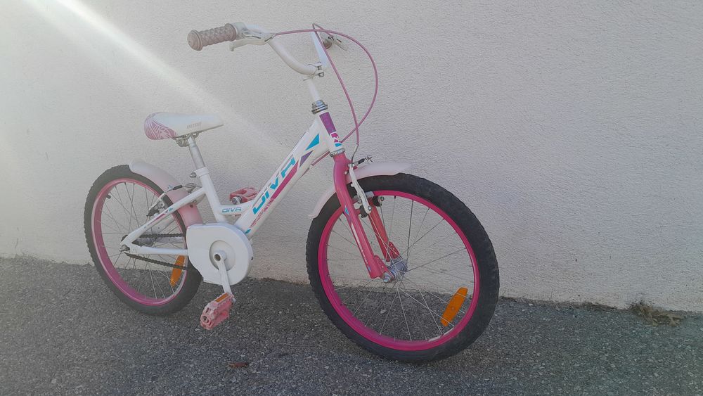 Velo diva 20 pouces 2025