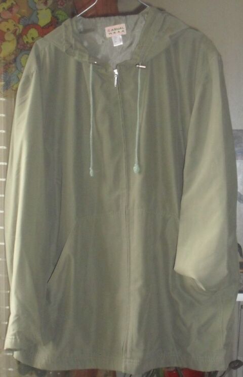 Veste lgre femme Casual Vert Taille 50 30 Montreuil (93)