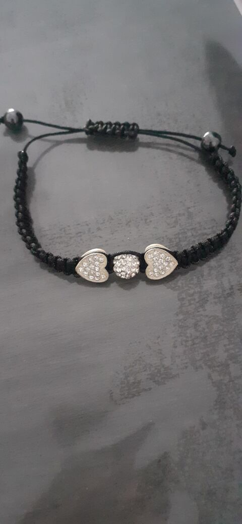 Bracelet  reglable avec coeur strass. Neuf 5 Dijon (21)
