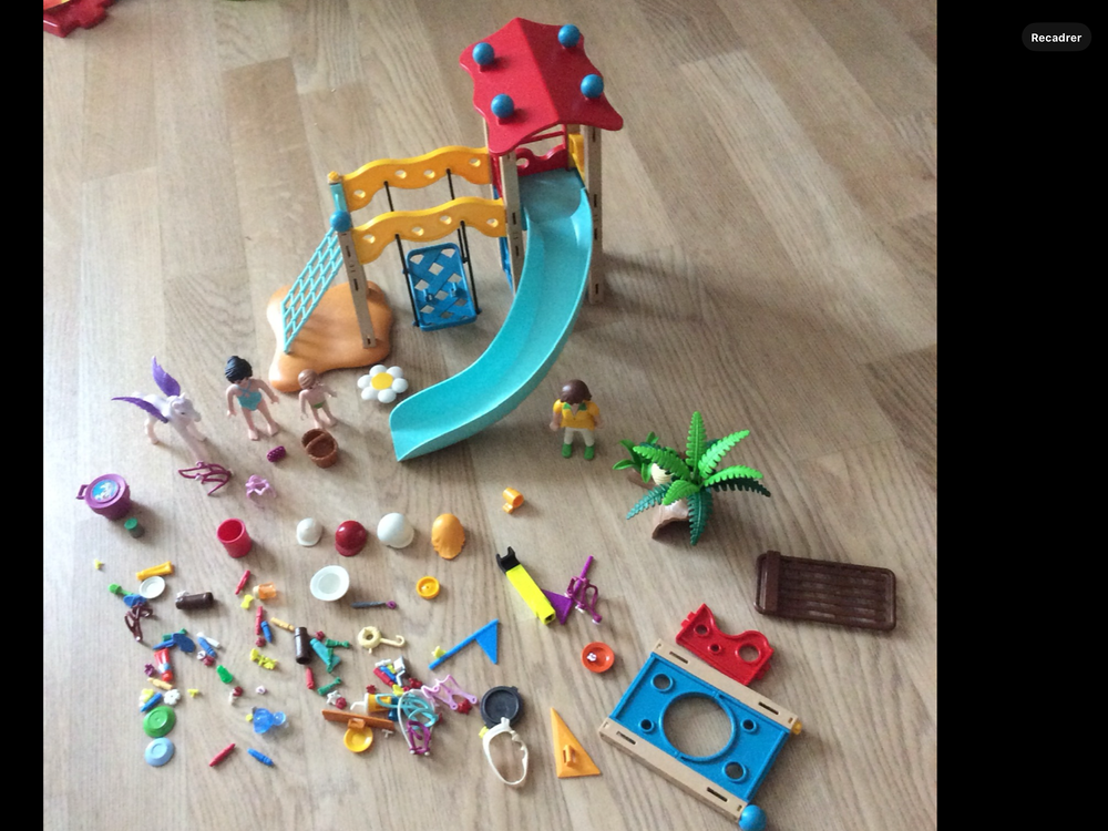 Lot de Playmobil : parc, personnnages, cheval et divers acce Jeux / jouets