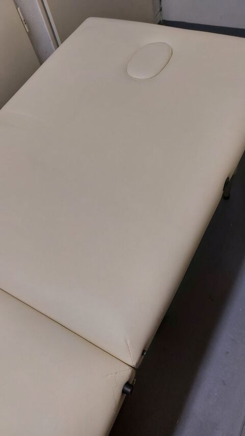 table de massage en bon �tat 40 Calais (62)