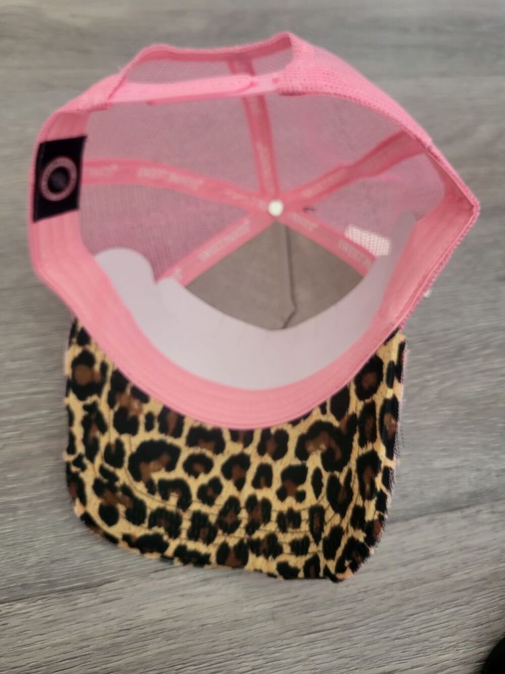 Casquette Sweet Pants 1.1 
rose et l&eacute;opard 
Taille unique Vêtements