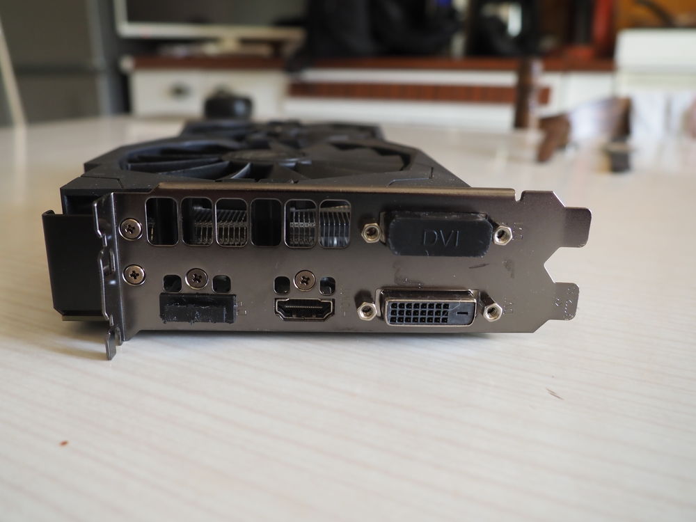 Carte graphique AMD RX 570 8Gb Matériel informatique
