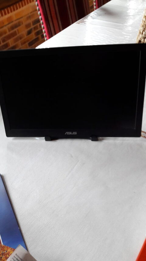 ECRAN ASUS 40 Fougres (35)