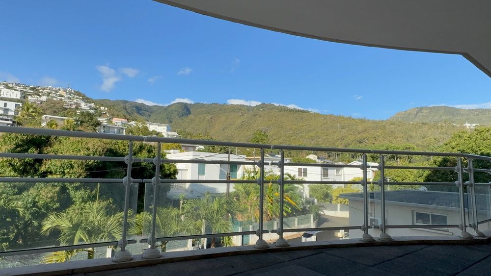 Vente Appartement F2 de 57 M2 calme et superbe vue à Saint Denis-la Providence Saint-denis