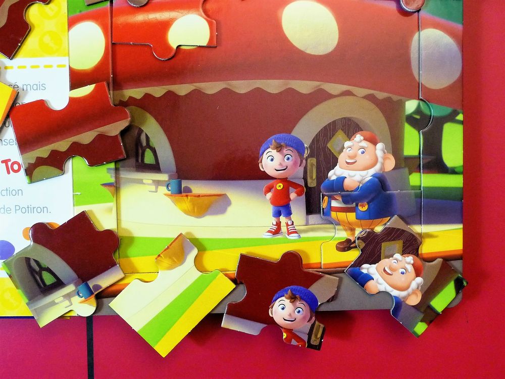 Mon Joli Livre Puzzle- Oui Oui- Hachette Jeunesse Livres et BD