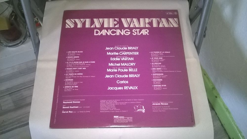 Vinyle Sylvie Vartan
Dancing Star
1977
Bon etat
Qq micro CD et vinyles