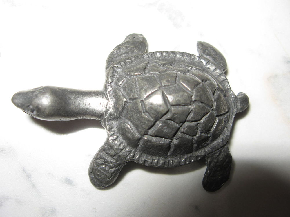 Petite tortue en ETAIN FIN artisan FRANCAIS 