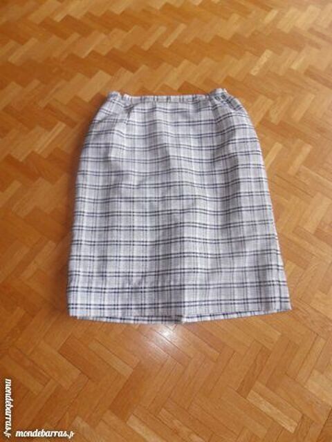 Jupe � carreaux (50) 6 Tours (37)