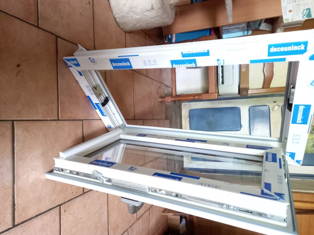 FENETRE DE SALLE DE BAIN Bricolage