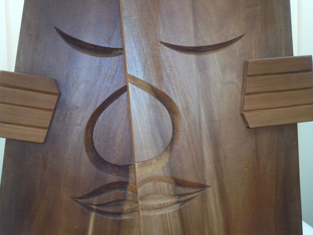 Sculpture bois (Ht :54 cm ;L :51 cm ; l:10 cm ) Décoration