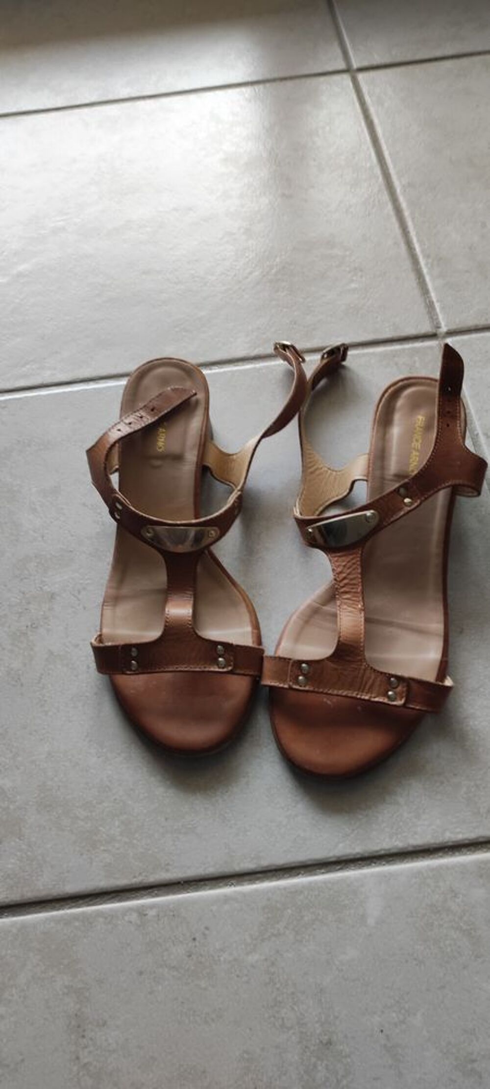 Chaussures . Chaussures