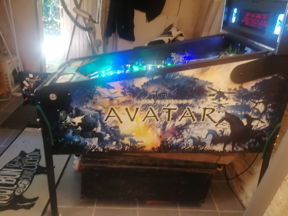 FLIPPER AVATAR DEV STERN Consoles et jeux vidéos