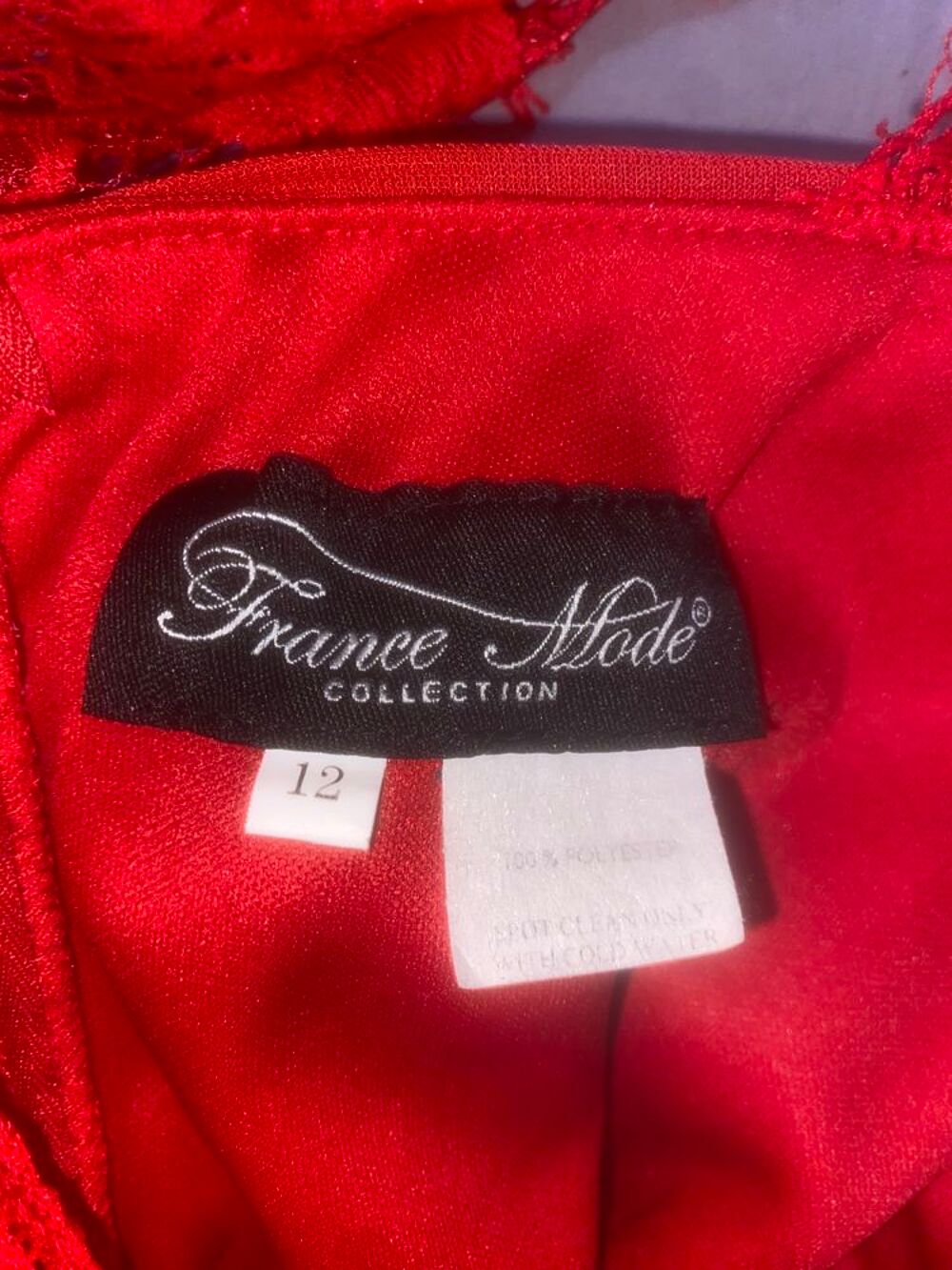 Robe de f&ecirc;tes longue rouge - Taille L - France Mode V�tements