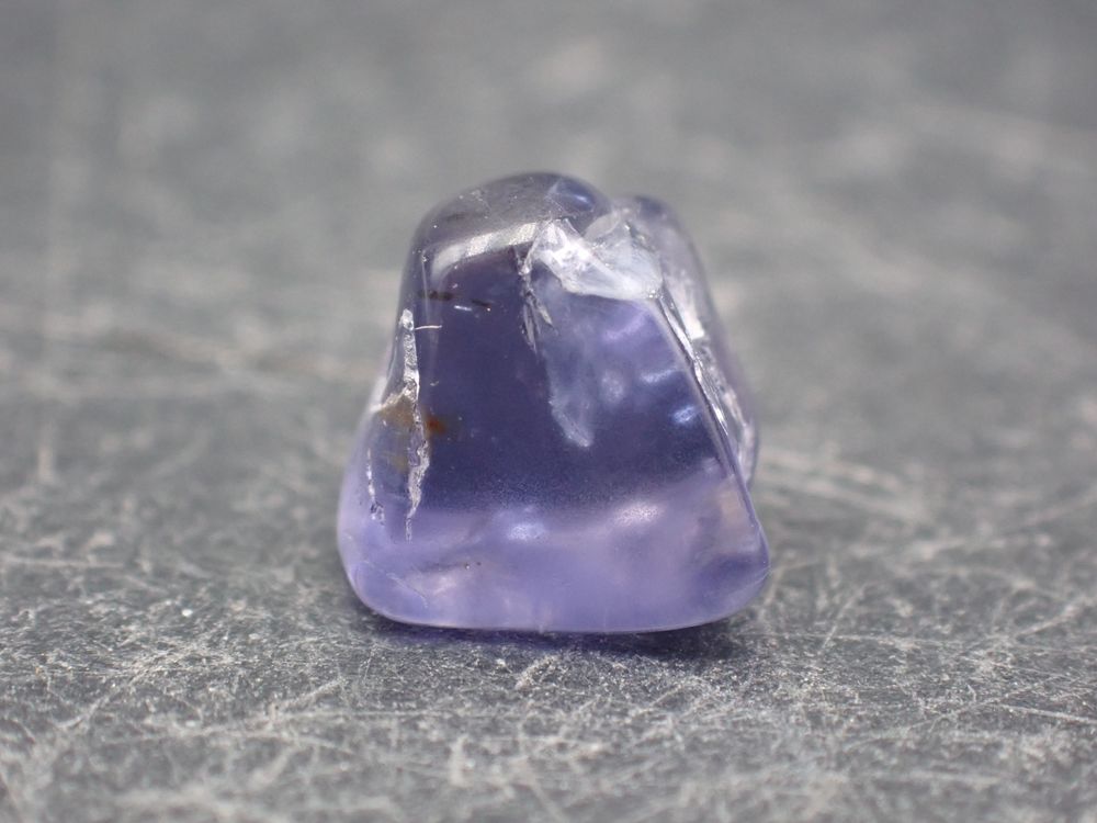 Iolite dichro&iuml;que (Cordi&eacute;rite) Tanomaro , Amboasary , Sud An 