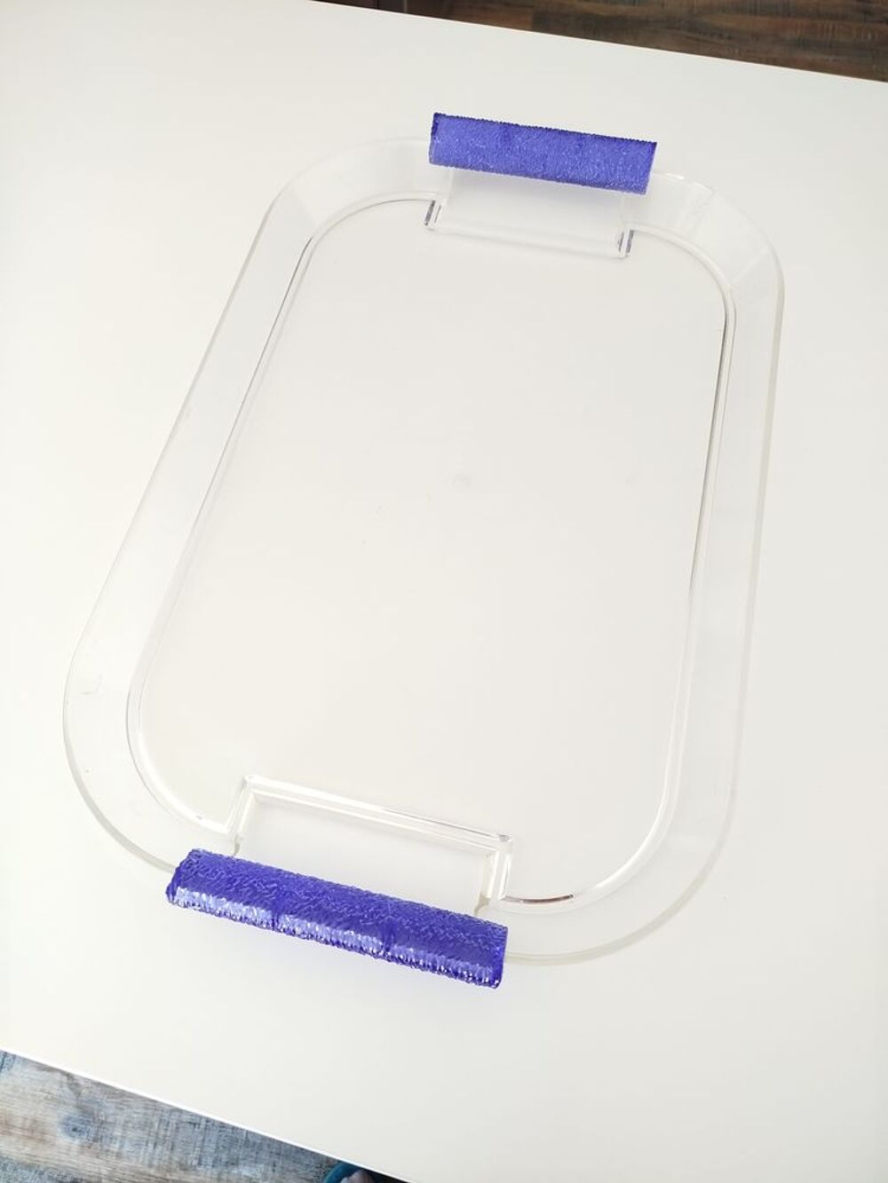 Plateau plastique avec poign&eacute;es originales Cuisine