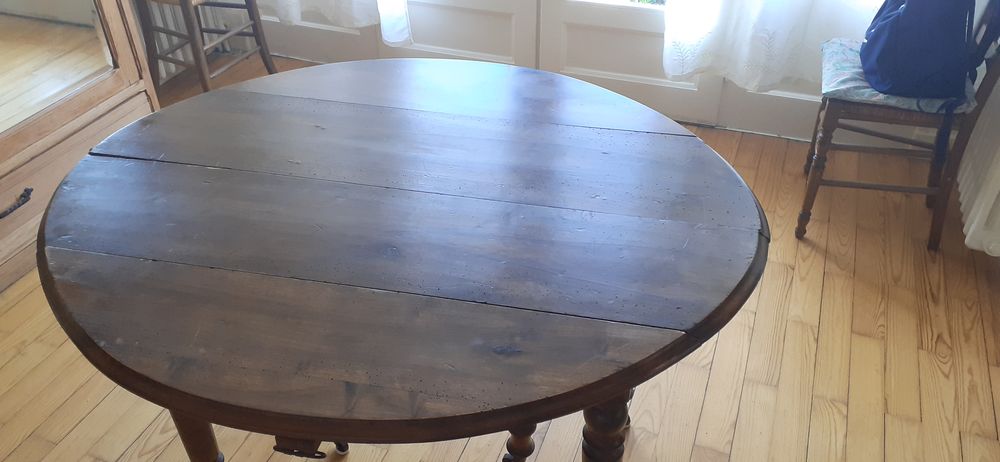 TABLE DE SALLE &Agrave; MANGER Meubles