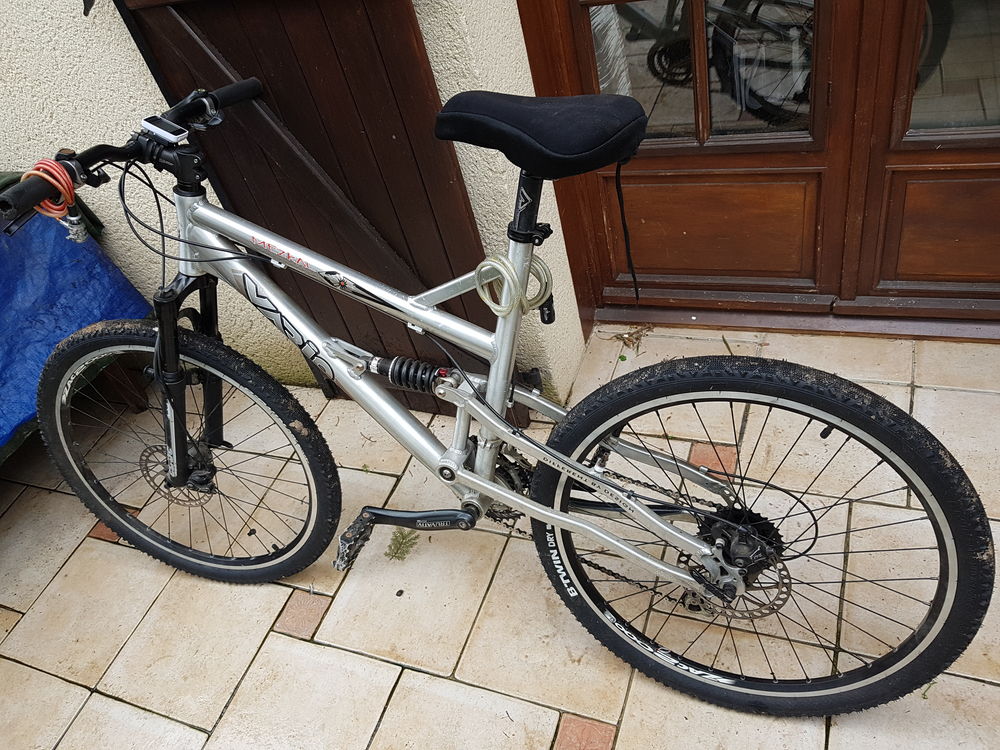 Superbe v&eacute;lo Vario Mezkal Vélos