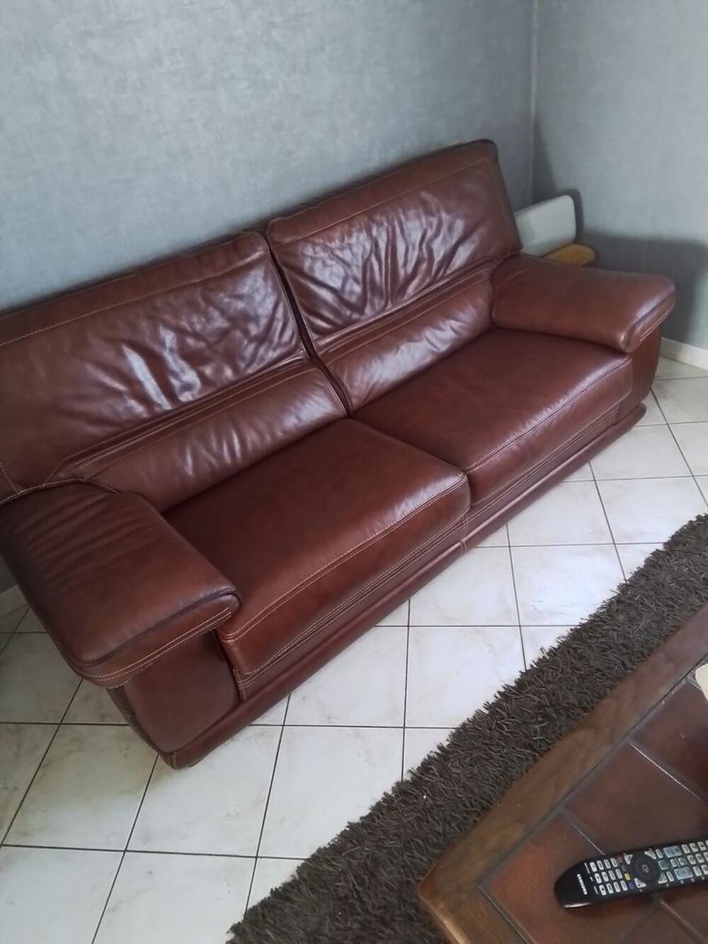 Canap&eacute; et deux fauteuil Meubles