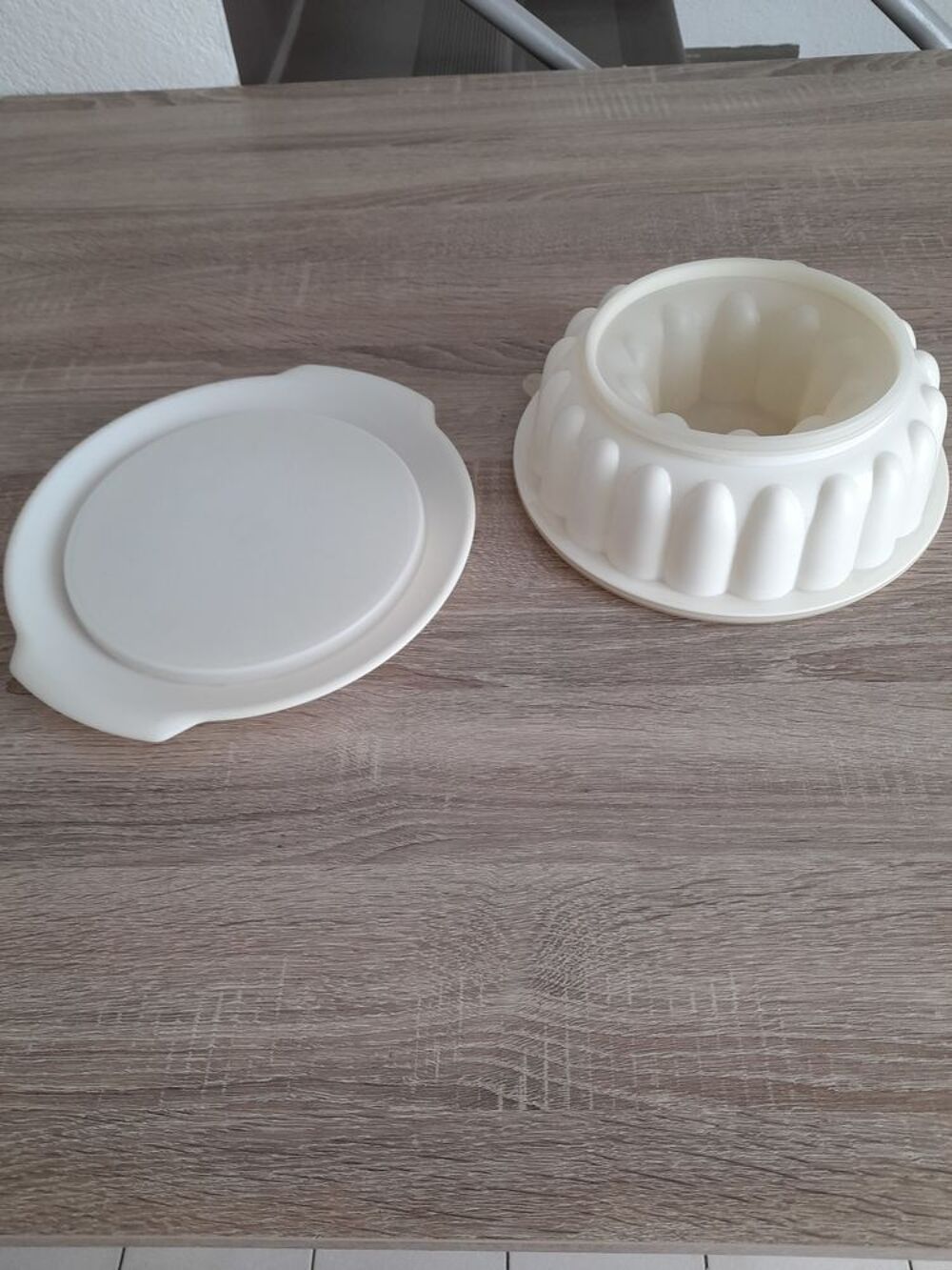  Moule &agrave; Charlotte tupperware Cuisine