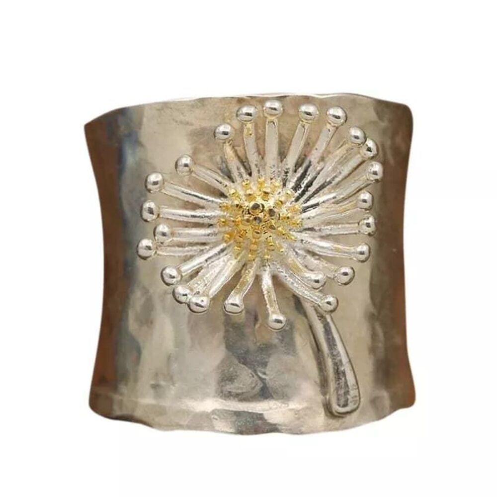 Bague manchette marguerite Bijoux et montres