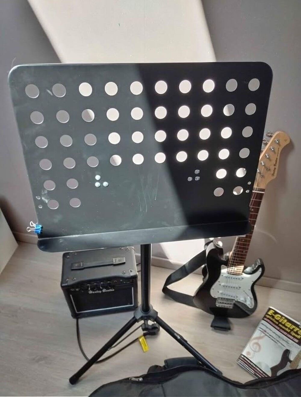 guitre harlay benton Instruments de musique