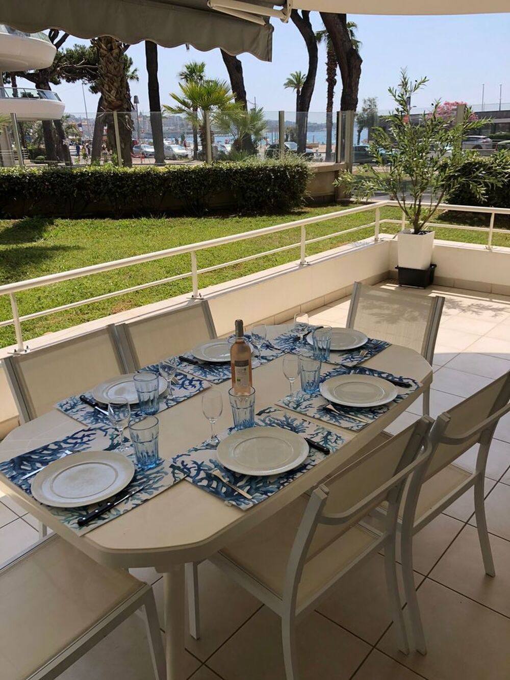   FRÉJUS T2 +GARAGE FRONT DE MER  Provence-Alpes-Côte d'Azur, Fréjus (83600)