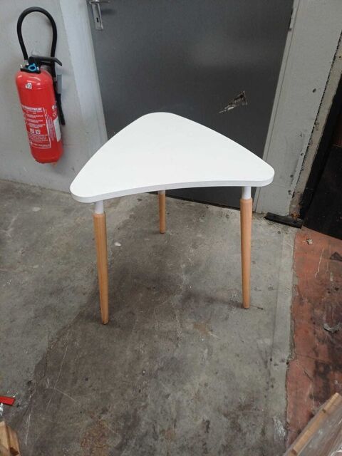 table Corbas (69)
