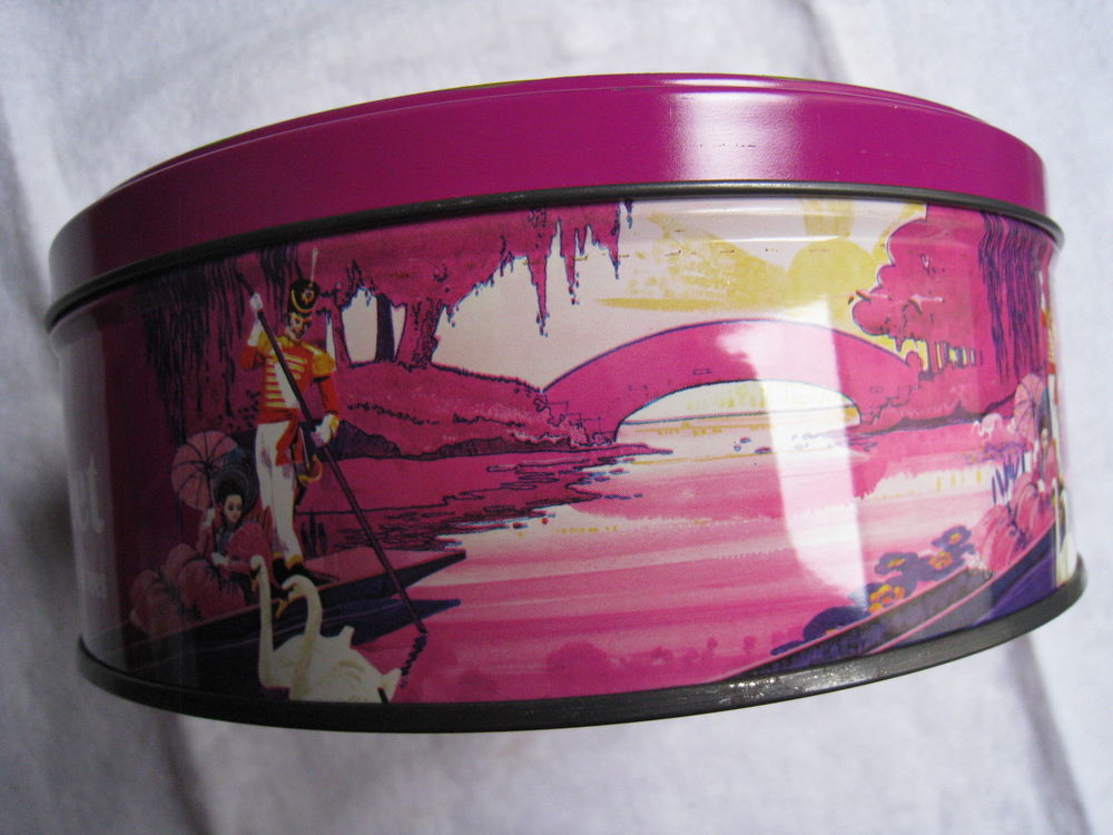 Boite m&eacute;tal quality street rare 